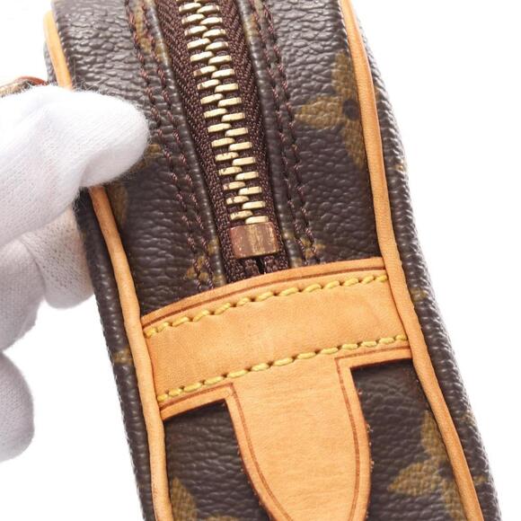 LOUIS VUITTON Brown Monogram Leather Shoulder Bag - Picture 7 of 10